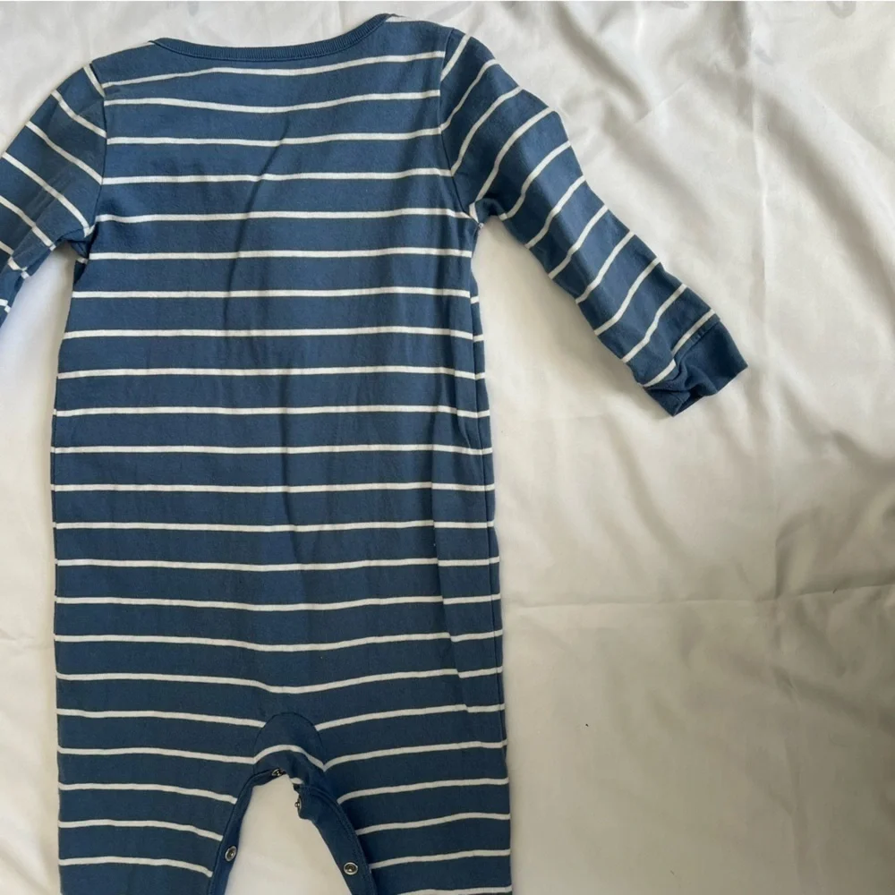 Baby Gap Blue and White Striped Kids Long Sleeve One Piece Size 12-18 Months